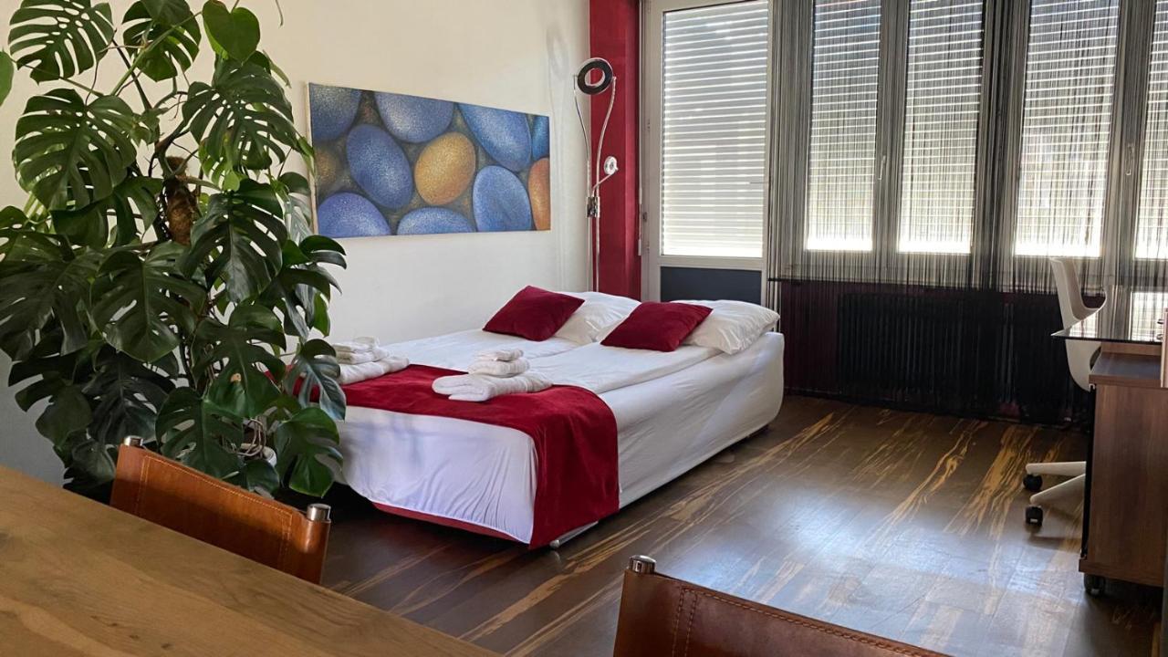 Special Retreat & Home-office & Workplace