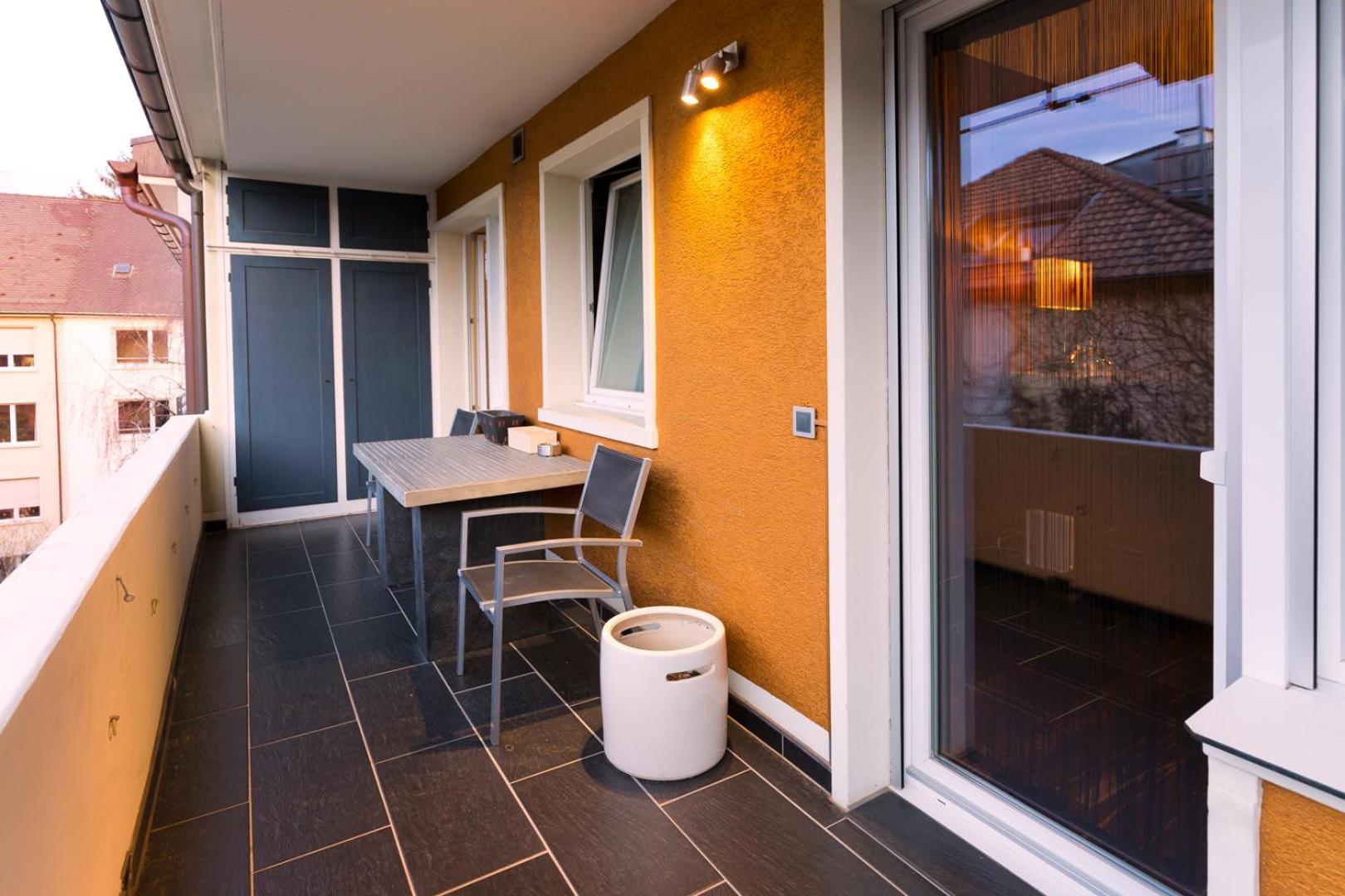 Apartment Special Retreat & Home-office & Workplace *