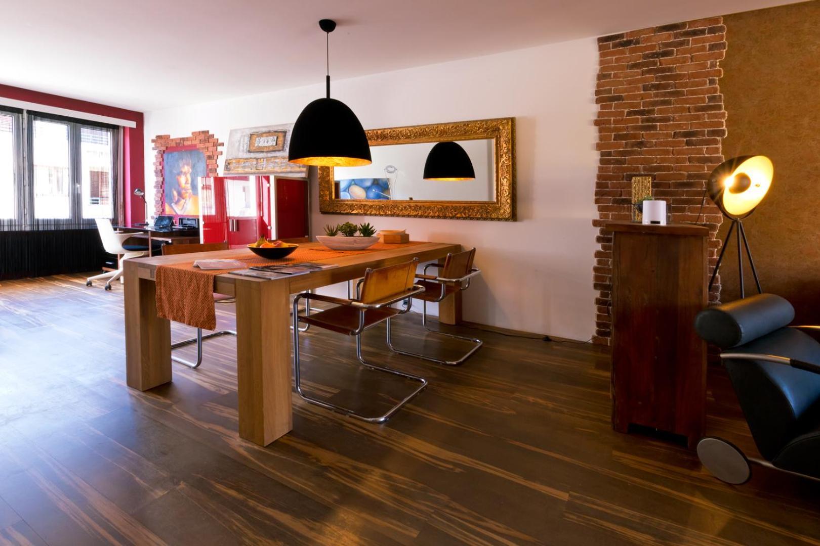 Special Retreat & Home-office & Workplace *